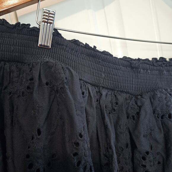 Torrid Embroidered Mini Skirt Womens Sz 5X Black Eyelet Flowing Whimsygoth Fairy - Picture 6 of 10